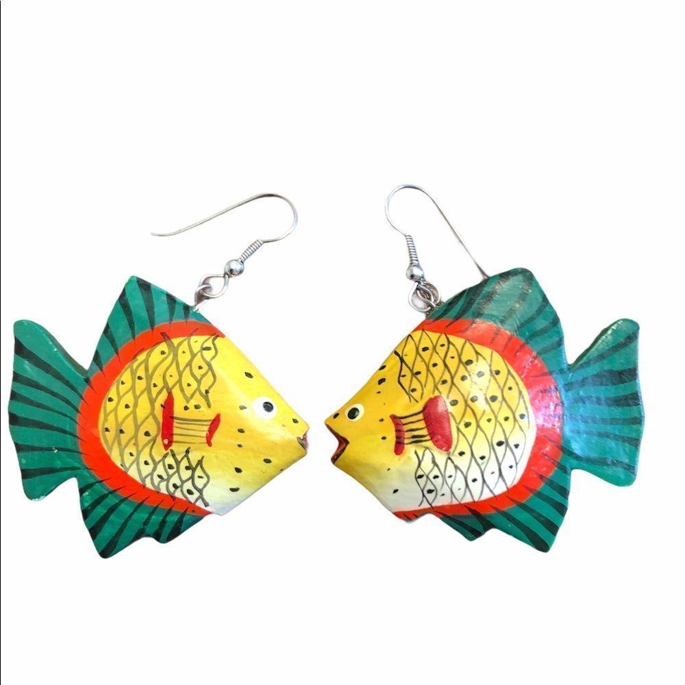 Hand carved n painted fish weightless 🧜‍♀️